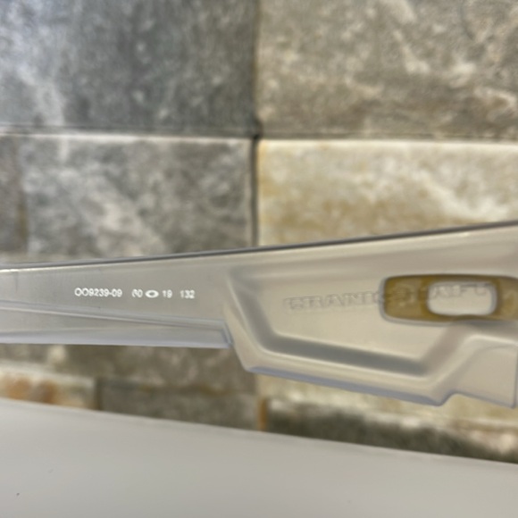 Oakley Crankshaft 60mm Polarized Sunglasses - Picture 11 of 16